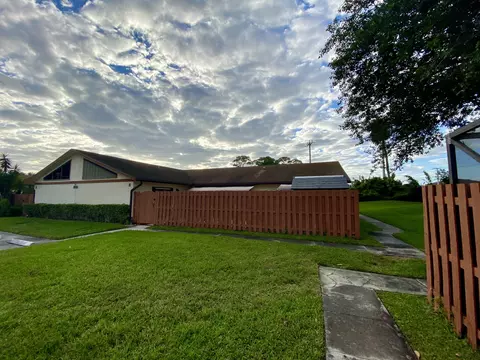 1031 Summit Place Cir #D, West Palm Beach, FL 33415