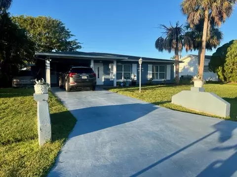 525 NW Billiar Ave NW, Port Saint Lucie, FL 34983