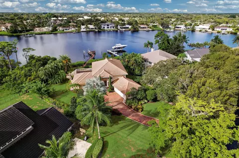 18761 SE River Ridge Rd, Jupiter, FL 33469