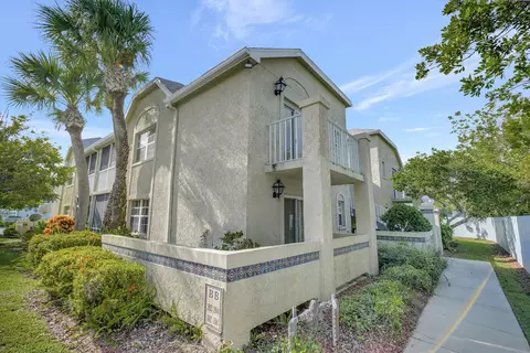 1631 SE Green Acres Cir #BB204, Port Saint Lucie, FL 34952