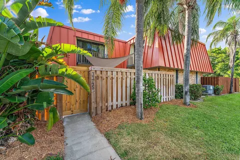 3345 Meridian Way N #D, Palm Beach Gardens, FL 33410