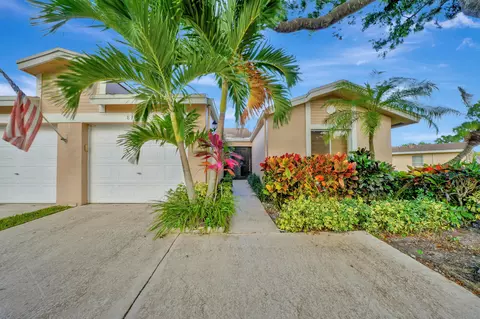 8143 Songbird Ter, Boca Raton, FL 33496