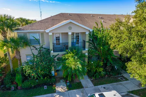 2120 SEatonville Dr, Port Saint Lucie, FL 34952