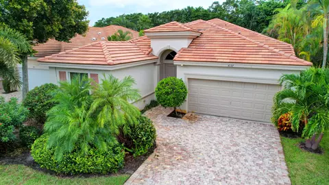 4197 Imperial Club Ln, Lake Worth, FL 33449