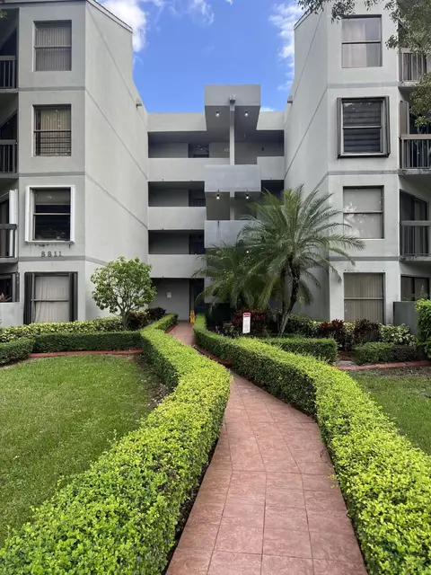 8811 SW 132nd Pl # 108CW, Miami, FL 33186