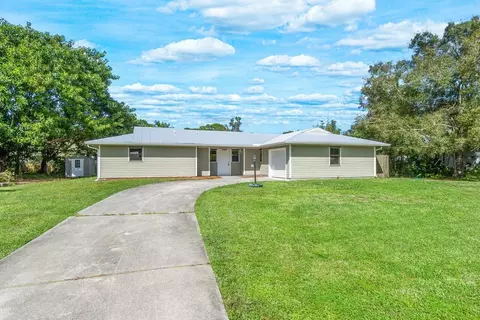 7106 Pensacola Rd, Fort Pierce, FL 34951