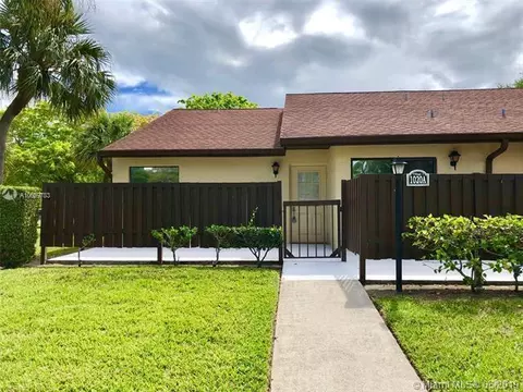 1020 Green Pine Blvd #A, West Palm Beach, FL 33409
