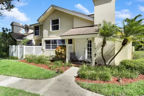 8107 Oakton Ct #D, Lake Clarke Shores, FL 33406