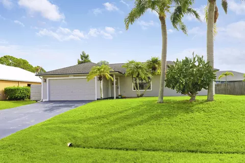4626 SW Fallkirk St, Port Saint Lucie, FL 34953