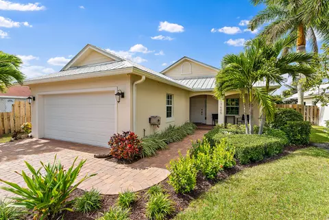 17605 Carver Ave, Jupiter, FL 33458