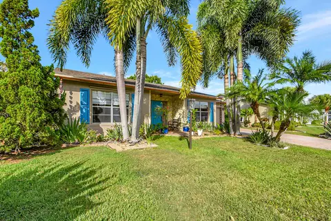 6312 Silver Moon Ln, Greenacres, FL 33463