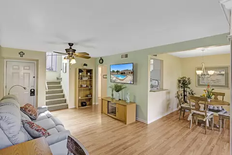 1061 NW 13th St #1, Boca Raton, FL 33486