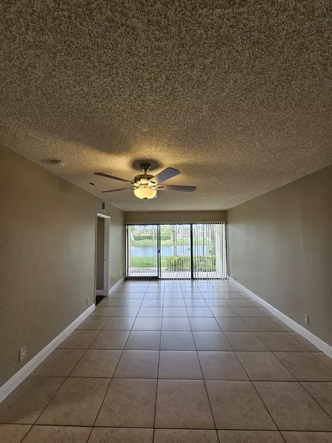 1523 Lake Crystal Dr #B, West Palm Beach, FL 33411