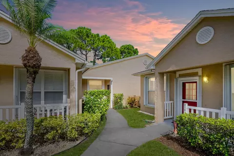 521 NW San Remo Cir, Port Saint Lucie, FL 34986