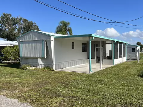 1113 Rosebud Ave NE, Okeechobee, FL 34974