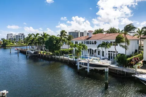 955 Iris Dr, Delray Beach, FL 33483