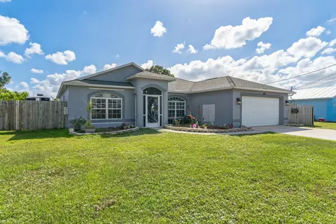 5303 NW Almond Ave, Port Saint Lucie, FL 34986