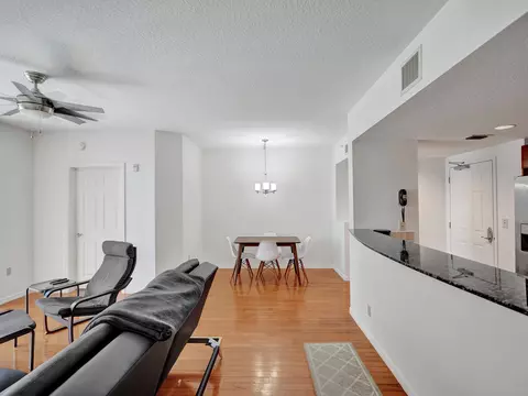 511 Lucerne Ave #403, Lake Worth, FL 33460