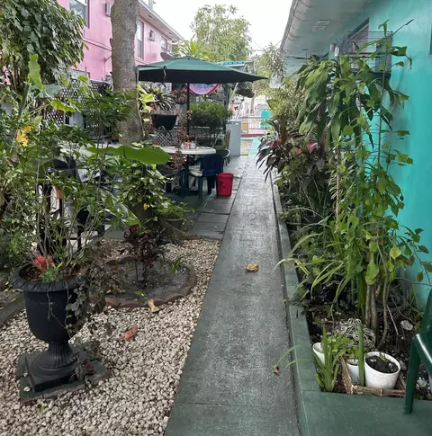 1241 SW 7th St, Miami, FL 33135