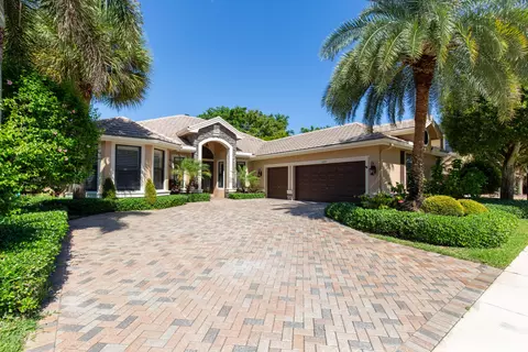 10333 Trianon Pl, Wellington, FL 33449