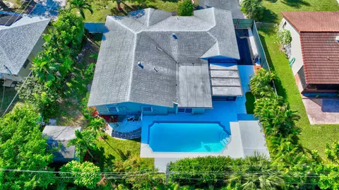 41 Laredo Ln, Boca Raton, FL 33487