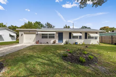 336 S Chillingworth Dr, West Palm Beach, FL 33409