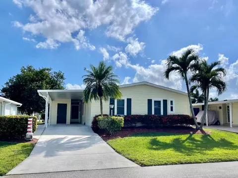 3713 Sleepy Hollow Ln, Port Saint Lucie, FL 34952