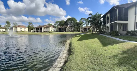 111 Lake Pine Cir #B-1, Greenacres, FL 33463