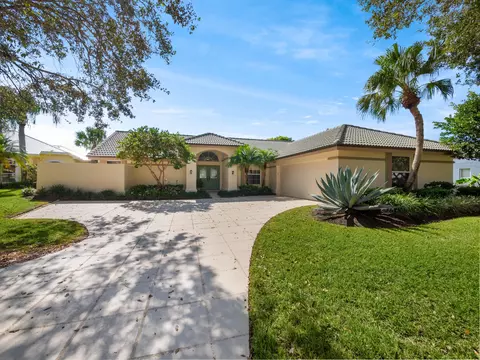 6684 Breezeloch Ct, Jupiter, FL 33458