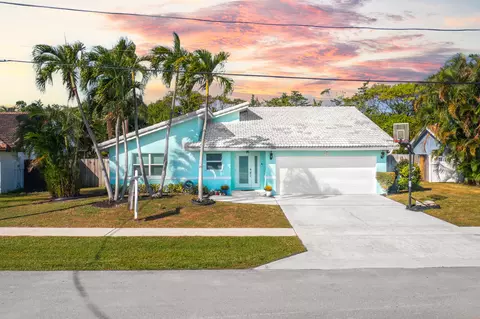 7427 Texas Trl, Boca Raton, FL 33487