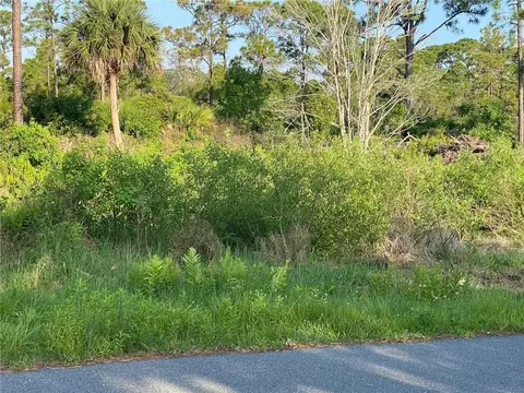9720 Honeysuckle Dr, Micco, FL 32976