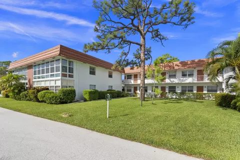 2600 SE Ocean Blvd #AA-12, Stuart, FL 34996