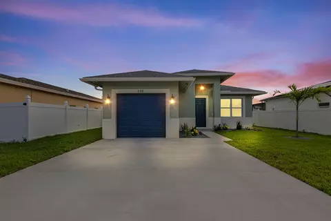 132 NW 11th Ave, Boynton Beach, FL 33435