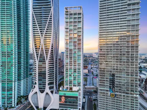 1040 Biscayne Blvd #3301, Miami, FL 33132