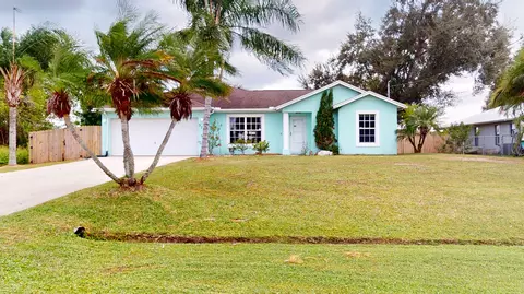 377 SW Kestor Dr, Port Saint Lucie, FL 34953