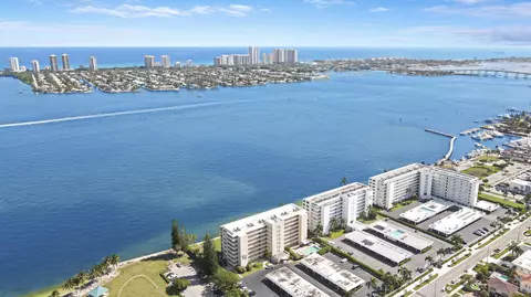 501 Lake Shore Dr #405, Lake Park, FL 33403