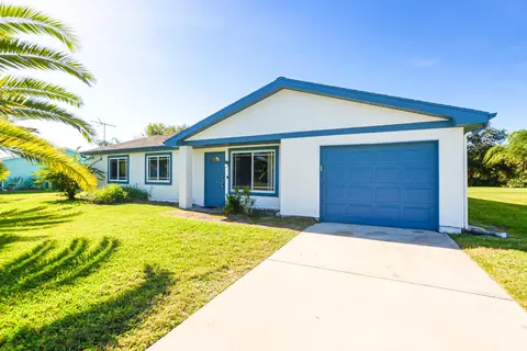 1652 SE Cascella Ct, Port Saint Lucie, FL 34952