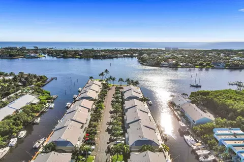 732 NE 12th Ter #1, Boynton Beach, FL 33435