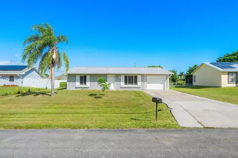 325 NW Fairfax Ave, Port Saint Lucie, FL 34983