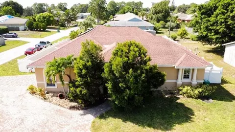1238 SW Jacqueline Ave, Port Saint Lucie, FL 34953