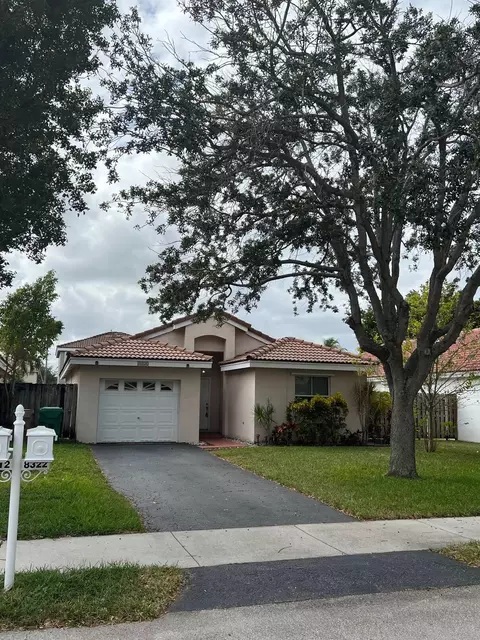 8322 SW 44 Pl, Davie, FL 33328