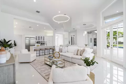 10853 Egret Pointe Ln, West Palm Beach, FL 33412