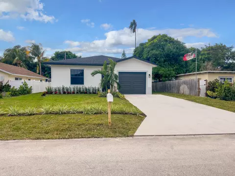 7889 Terrace Rd, Lake Worth, FL 33462