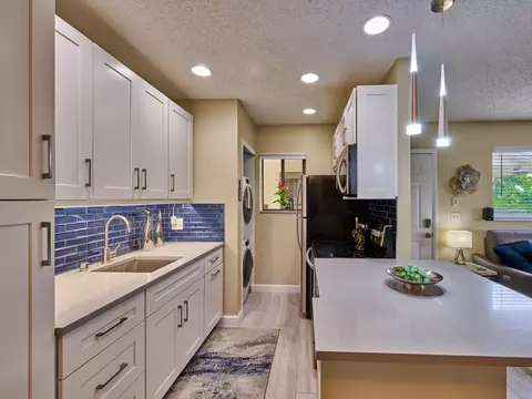 588 Trace Cir #210, Deerfield Beach, FL 33441