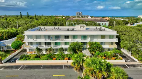 855 Dahlia Ln #206, Vero Beach, FL 32963