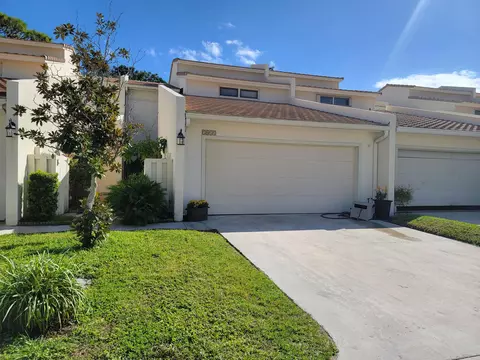 7013 Edgemere Ter, Palm Beach Gardens, FL 33410