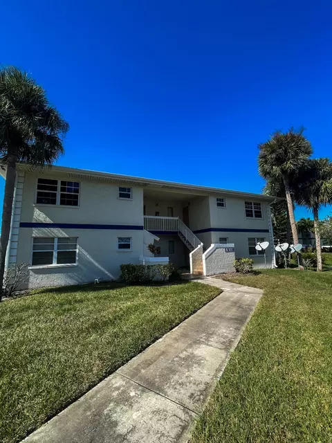 1529 SE Royal Green Cir #102, Port Saint Lucie, FL 34952