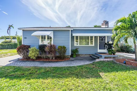806 Kanuga Dr, West Palm Beach, FL 33401