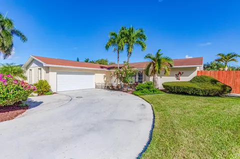 11848 Butternut St, Palm Beach Gardens, FL 33410