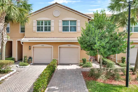 5940 Monterra Club Dr, Lake Worth, FL 33463